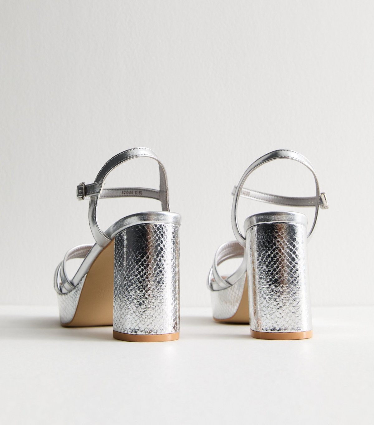 New Look Women's Wide Fit Silver Metallic Platform Sandals Vegan New Look - 4