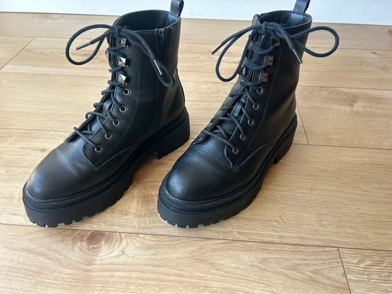 New Look New Look Wide Fit Black Lace Up Chunky Boots