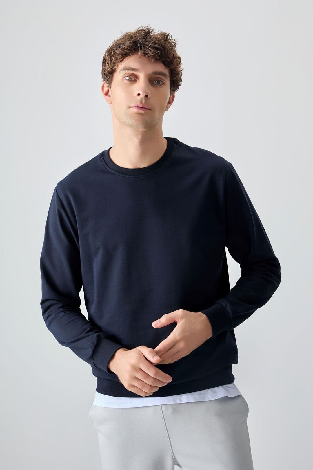 Tommy Life Tommy Life Men's Plain Crew Neck Sweatshirt in Mid Navy