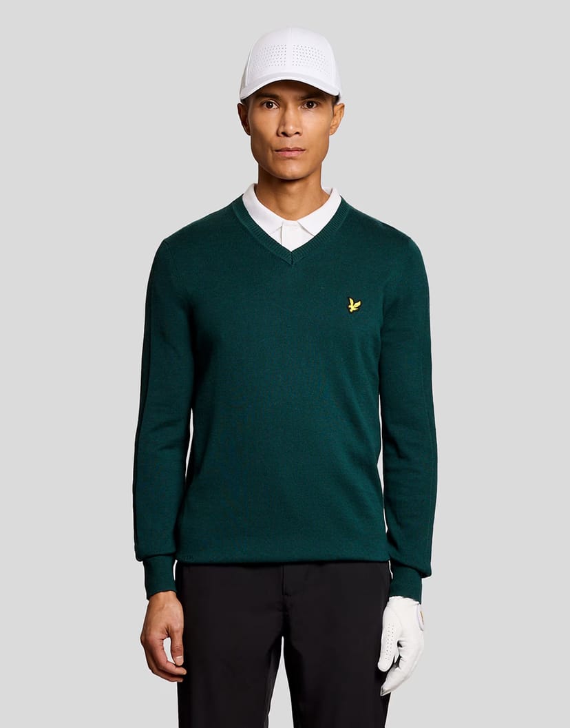 ASOS Lyle & Scott Mid knits golf 1874 v neck pullover in y105 mediterranea - 1