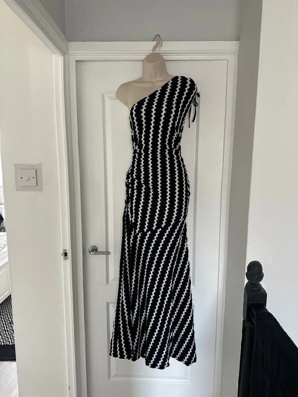 Topshop Topshop Crochet One Shoulder Ruched Side Midi Dress Size 14