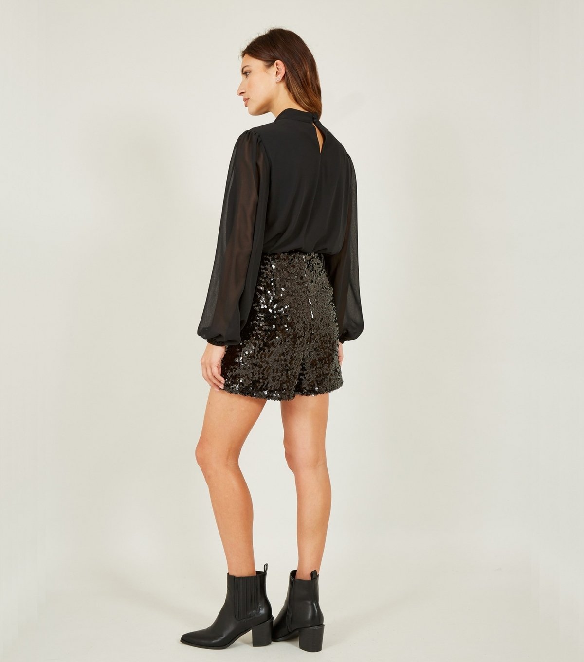 Yumi Women's Black Sequin Shorts Yumi New Look - 3