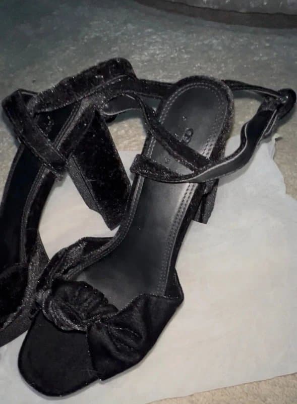 ASOS Design Velvet black shoe size 5