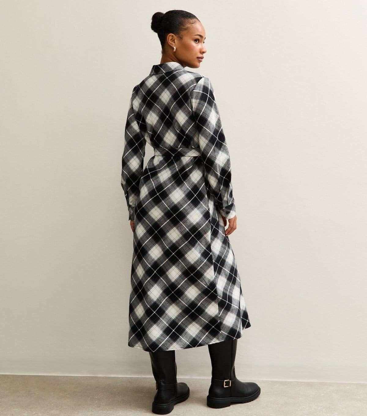 New Look Women's Petite Black Checked Button Up Belted Midi Shirt Dress New Look - 4