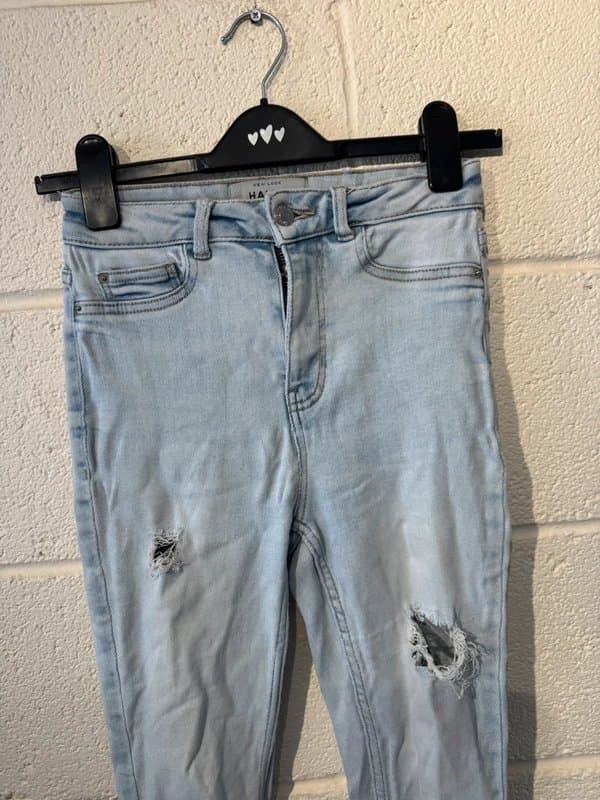 New Look Women’s size 8 Hallie new look ripped skinny jeans