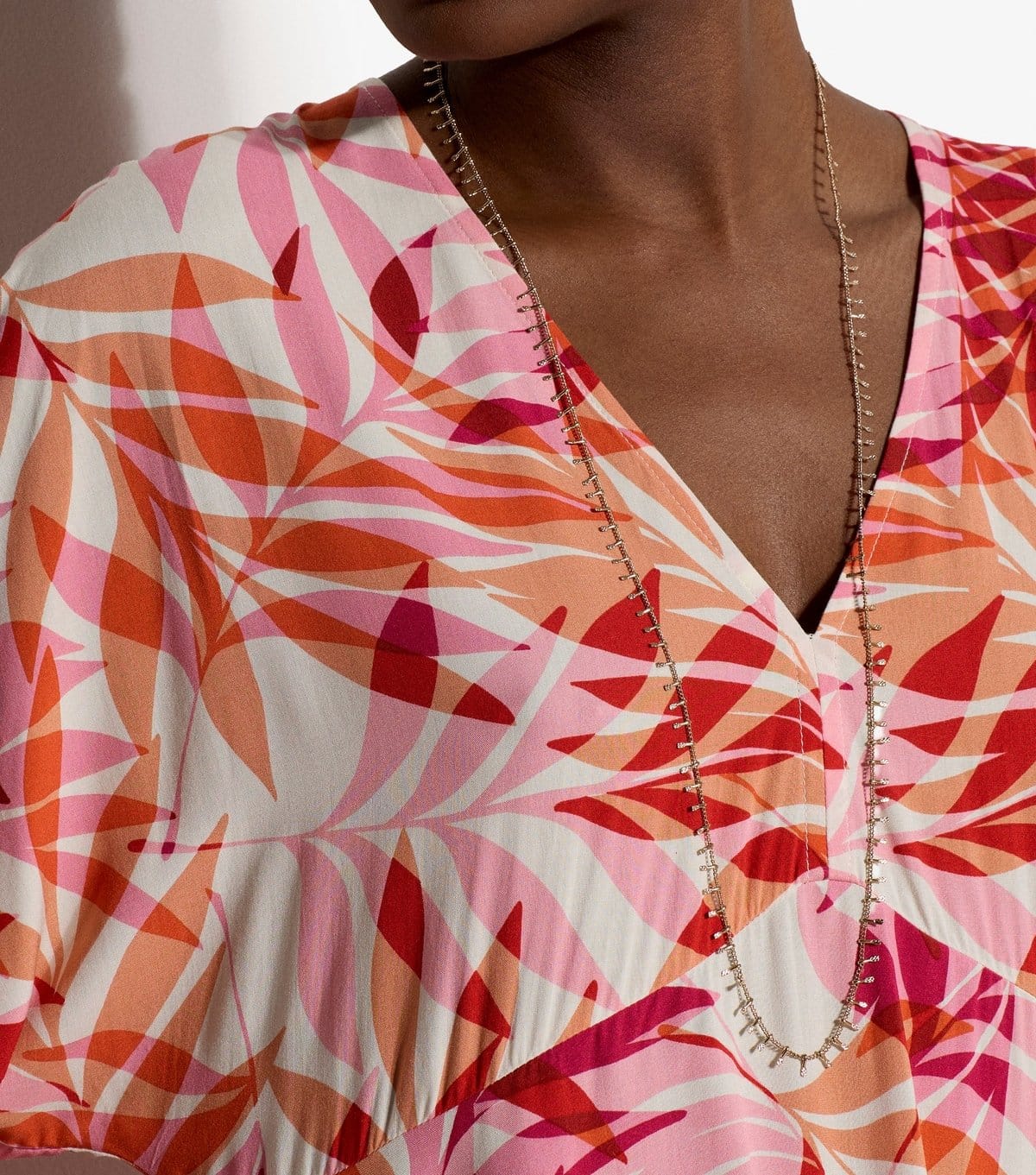 Apricot Women's Pink Leaf Pattern Batwing Dress Apricot New Look - 4