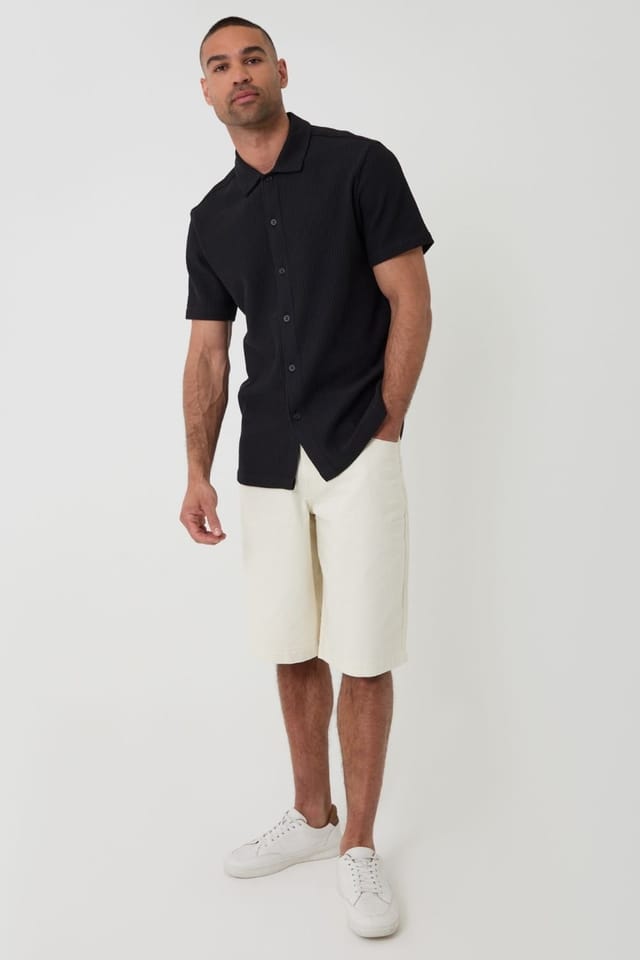 Threadbare Threadbare Men's Plisse Rib Short Sleeve Shirt in Black - 3