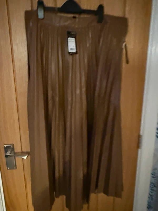 New Look NewLook Leather pleated skirt size 18