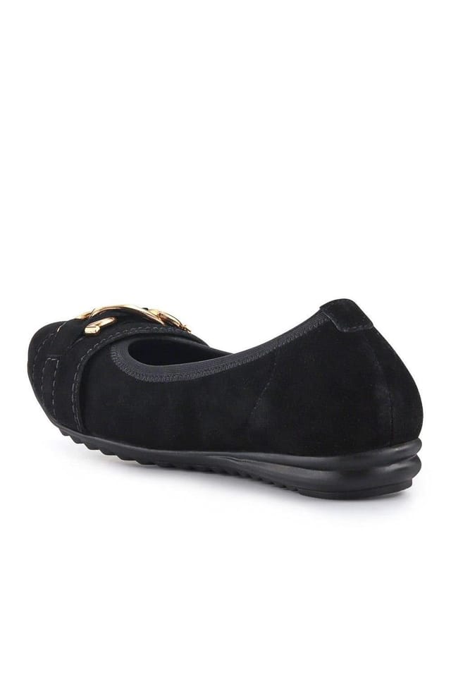 Jones Bootmaker Jones Bootmaker Women's Yvette Leather Wide-Fit Ballet Pumps in Black - 3