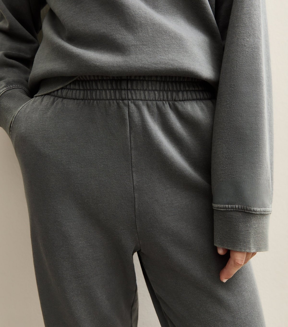 New Look Women's Dar Grey Tapered Joggers New Look - 2