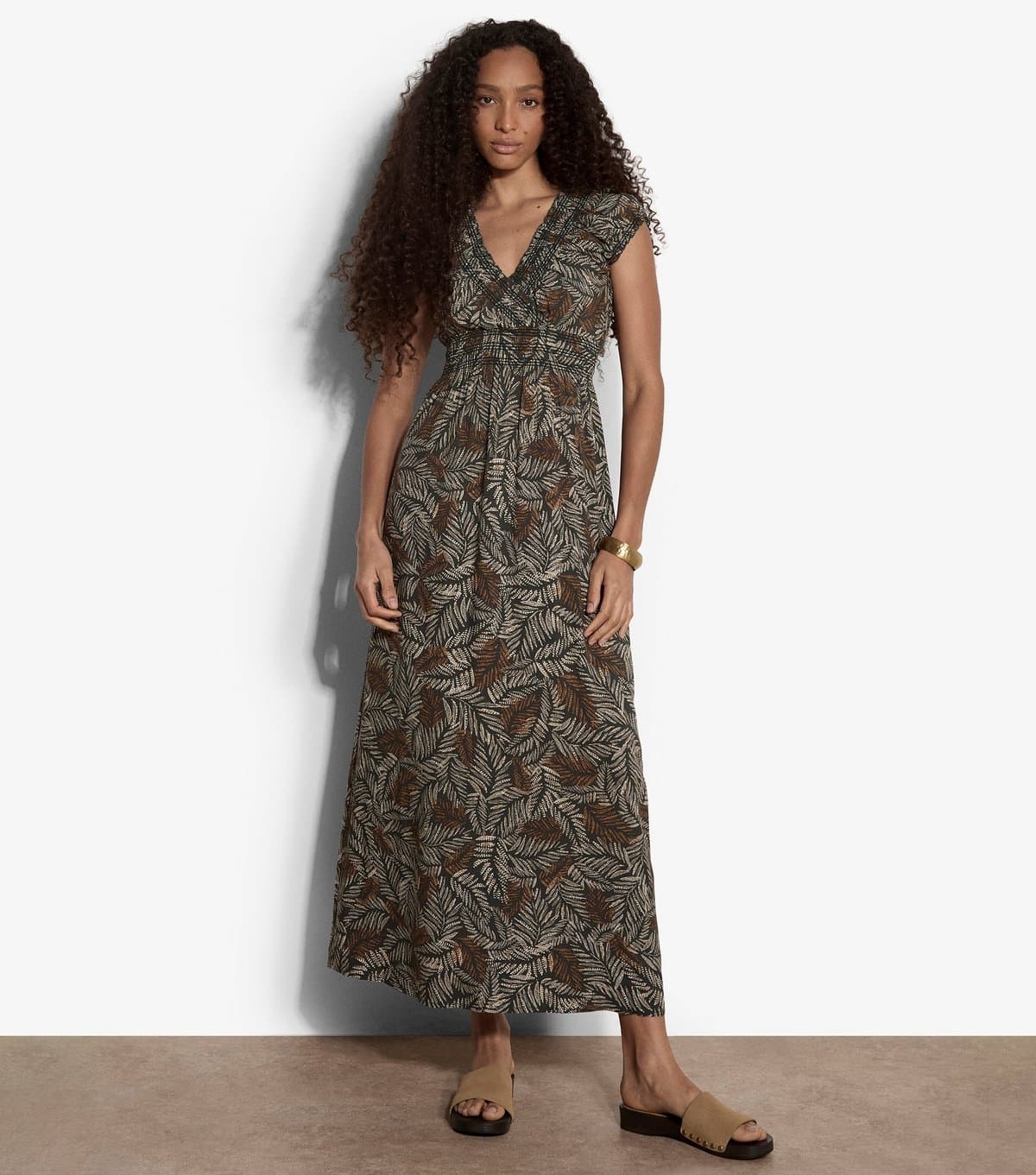 Apricot Women's Green Leaf Print V-Neck Maxi Dress Apricot New Look