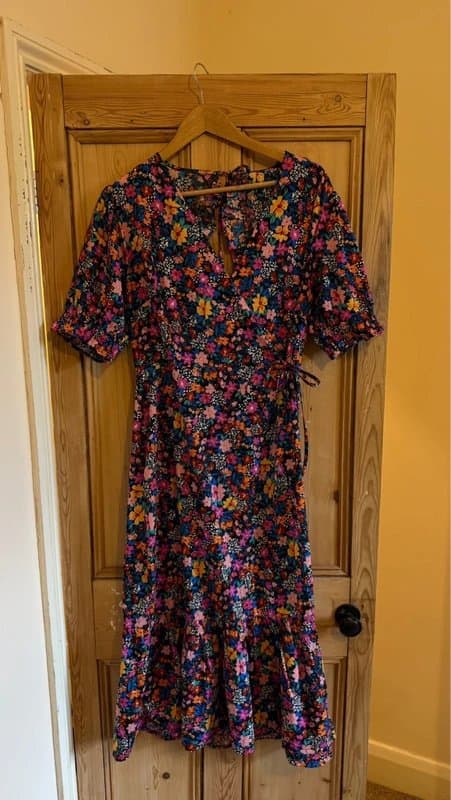 New Look New Look Floral Wrap Dress – Multi | Size 16