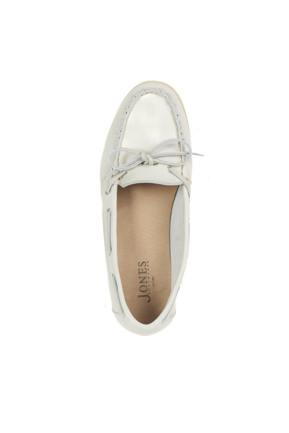 Jones Bootmaker Jones Bootmaker Women's Penella Hand-Stitched Leather Moccasins in White - 4