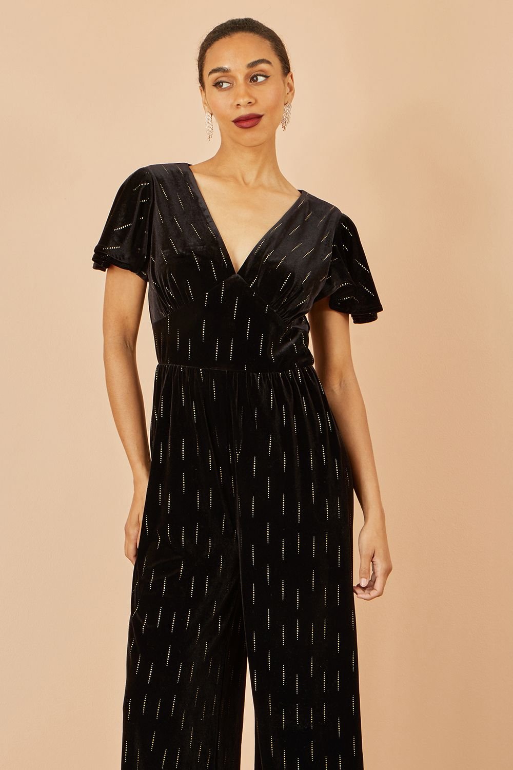 Yumi Yumi Women's Black Foil Print Velvet Jumpsuit - 2