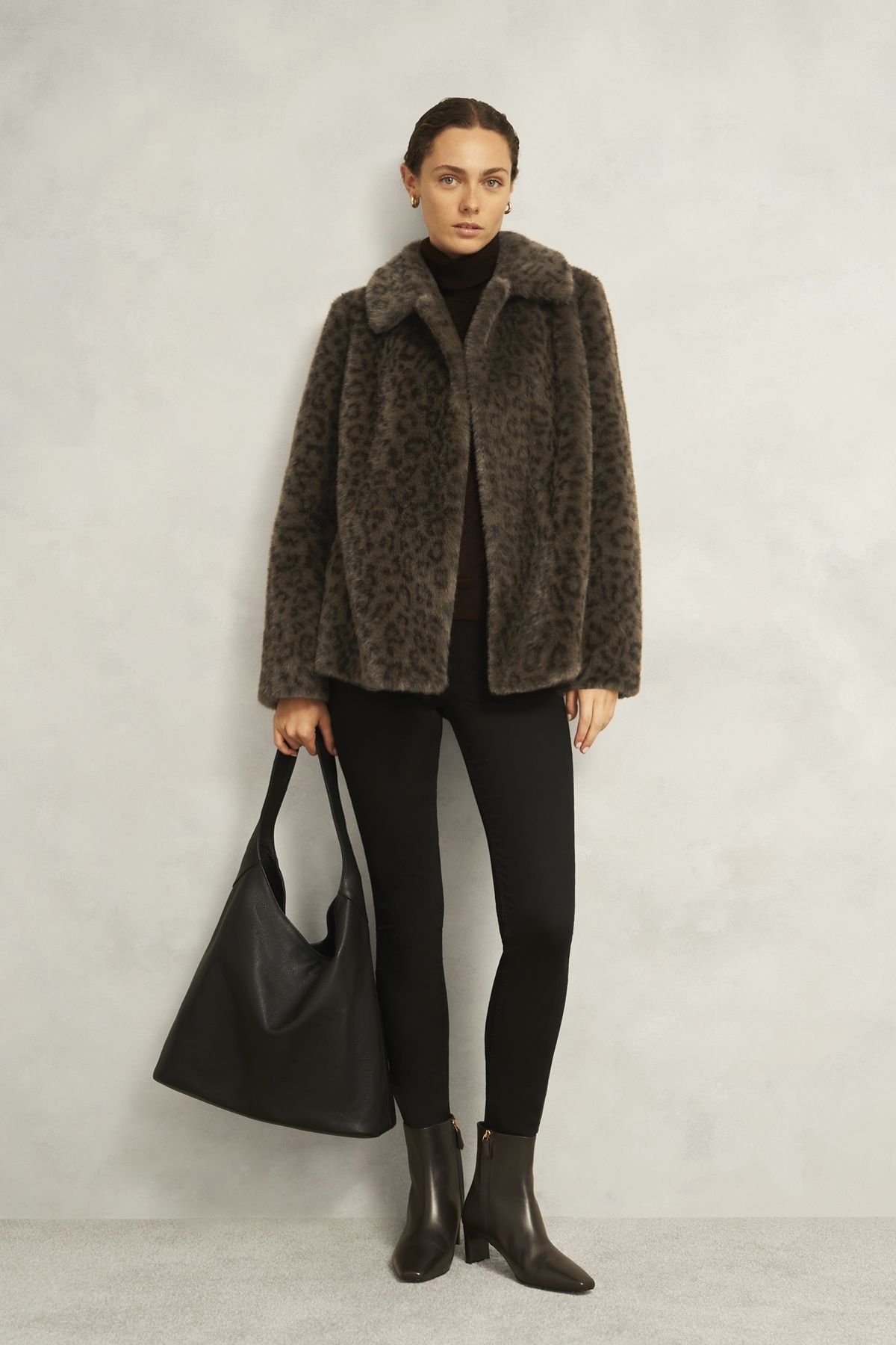 Hobbs London Hobbs London Women's Dania Leopard Coat in Dark Brown - 3