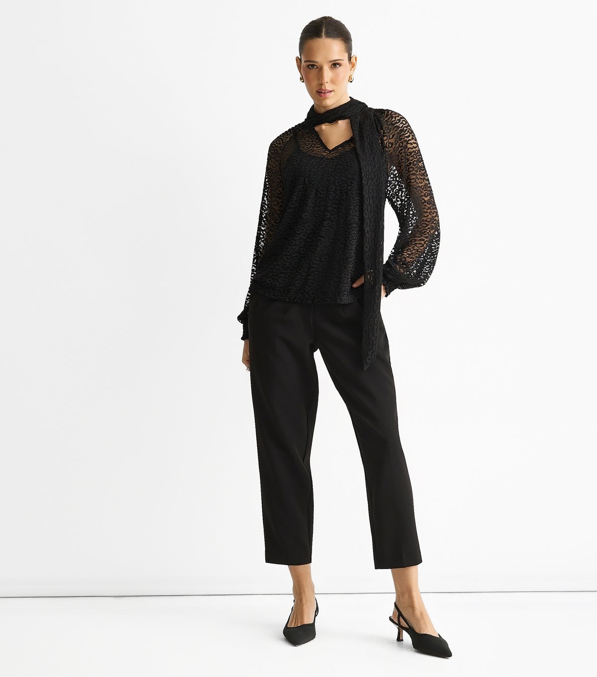 Gini London Women's Black Animal Pattern Neck Tie Blouse Gini London New Look - 2