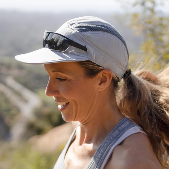 Sunday Afternoons Sunday Afternoons Men's 'Ultra Trail' Lightweight Breathable Reflective UPF 50+ Cap in Grey - 2