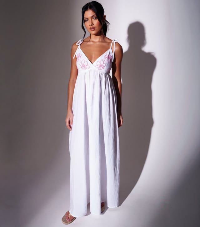 South Beach Women's White Flower Embroidered Maxi Dress South Beach New Look - 3