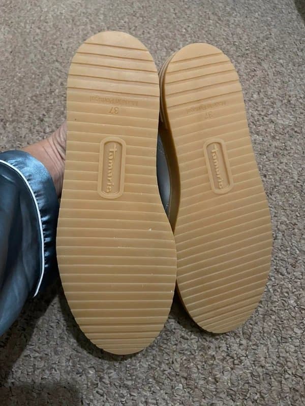 Tamaris Tamaris metallic leather trainers size UK4/ EU 37