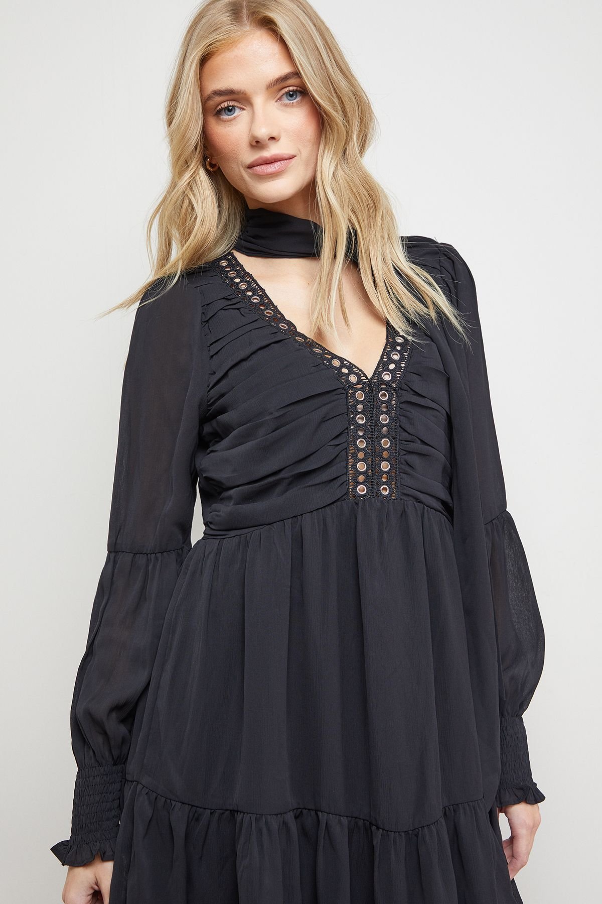 Oasis Oasis Women's Ruched Bow Tie Mini Dress With Stud Trim in Black - 4