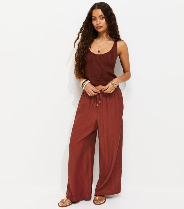 New Look Women's Petite Dark Red Crinkle Texture Wide Leg Trousers New Look - 3