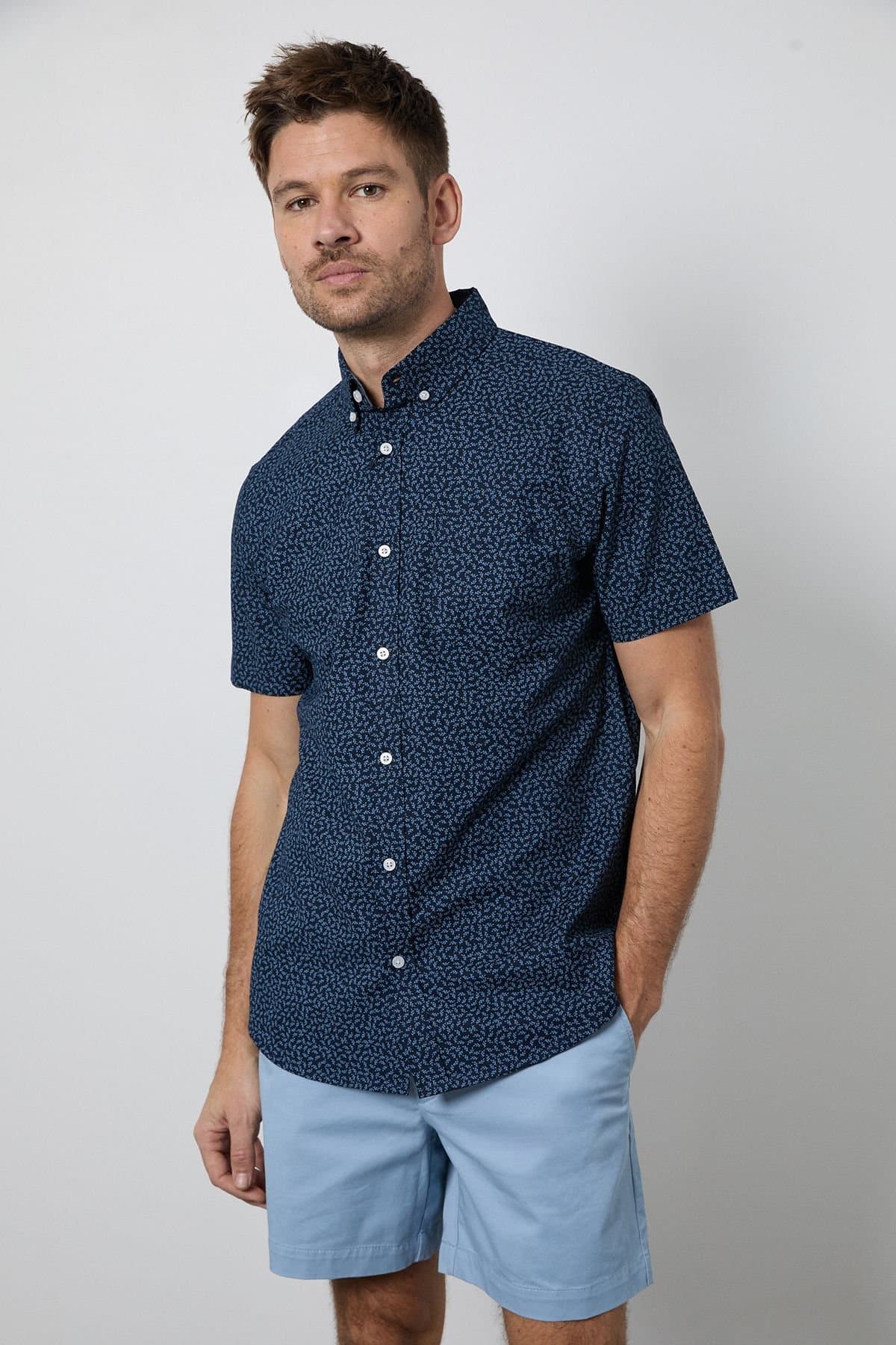 Maine Maine Men's Navy Floral Print Short Sleeve Shirt