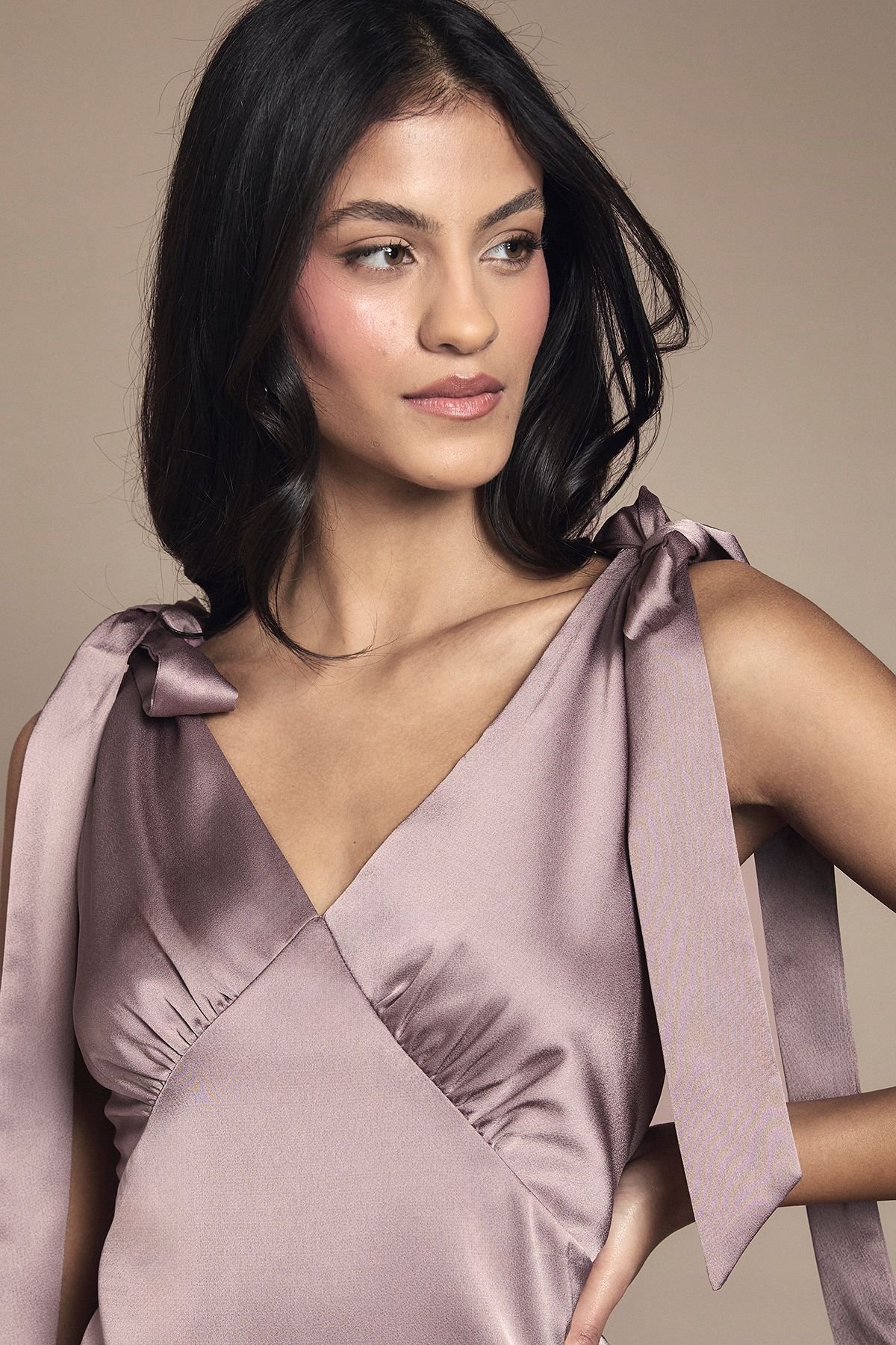 Coast Coast Women's Honoured Petite Satin Back Crepe V Neck Tie Shoulder Maxi Bridesmaid Dress in Dusty Mauve - 4