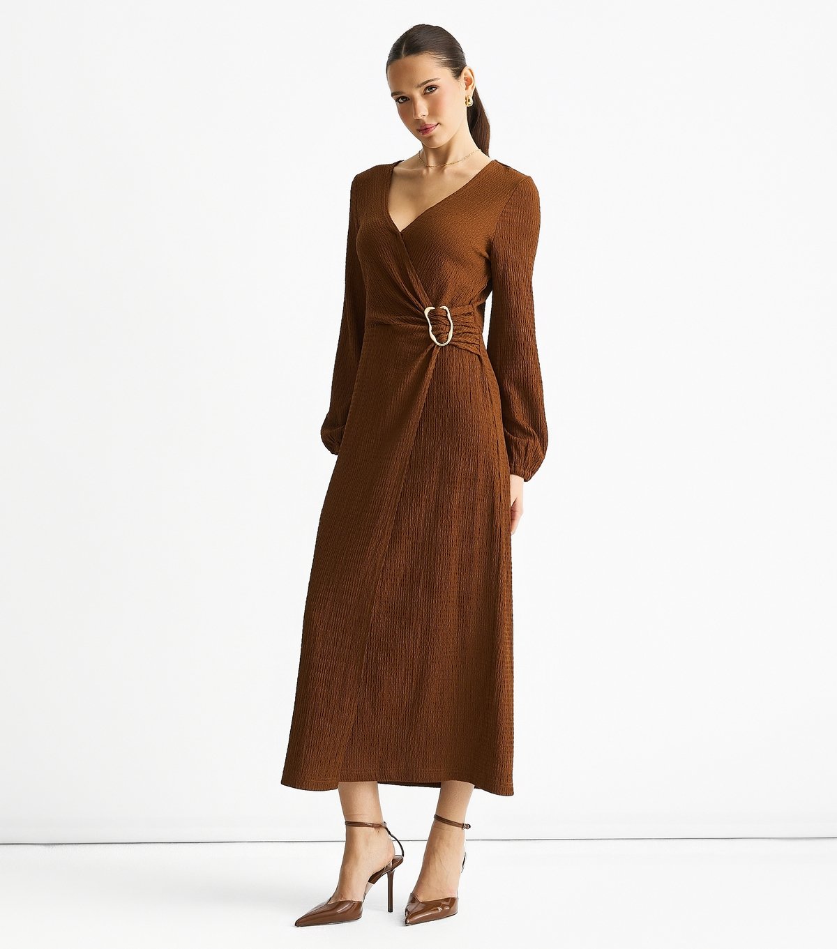 Gini London Women's Mid Brown Textured Wrap Midi Dress Gini London New Look - 1