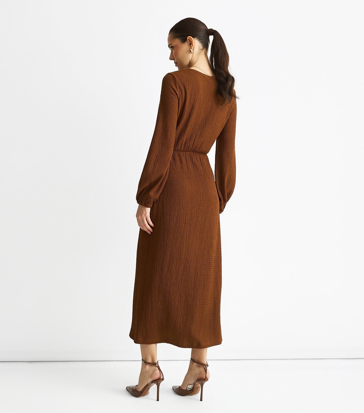 Gini London Women's Mid Brown Textured Wrap Midi Dress Gini London New Look - 4