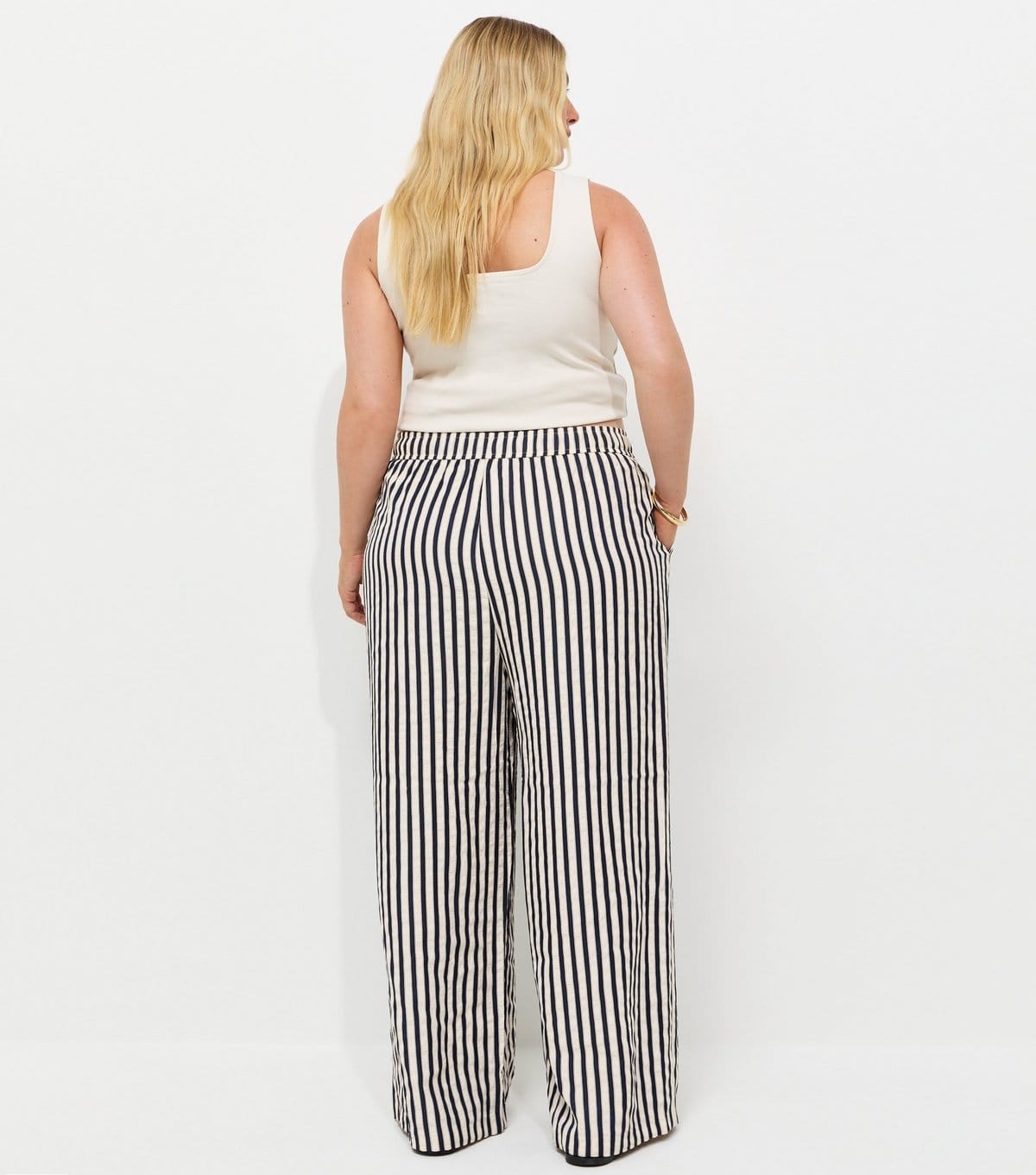 New Look Women's Plus Size Navy Stripe Print Wide Leg Trousers Curves New Look - 4