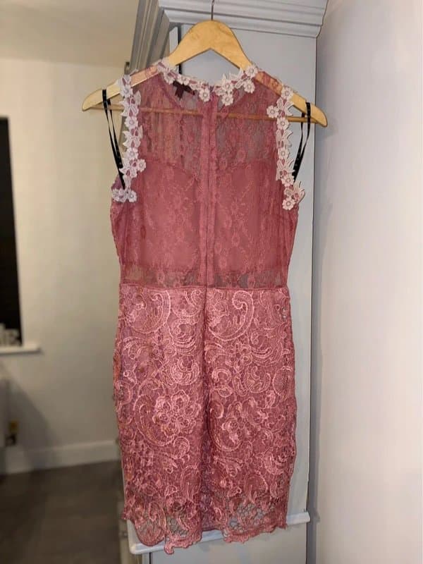 Missguided Like NEW size 10 dusky pink & cream crochet lace midi knee length dress wedding occasion