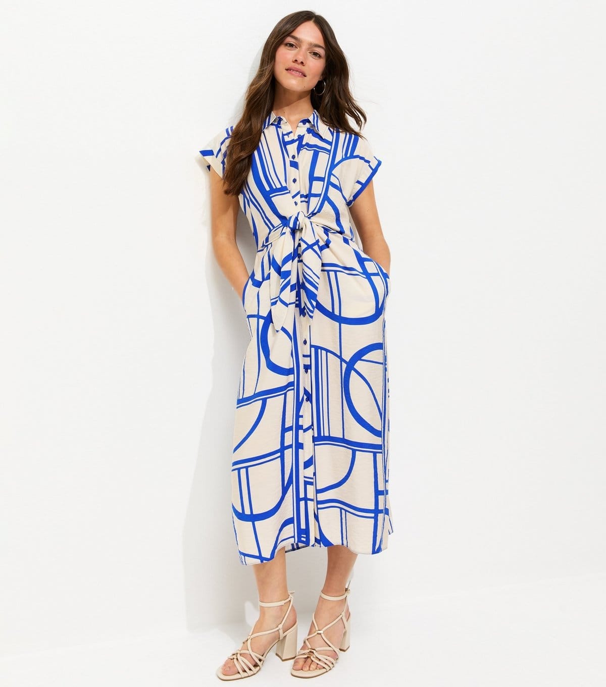 Women's Petite Blue Geometric Print Twist Front Midi Shirt Dress New Look
