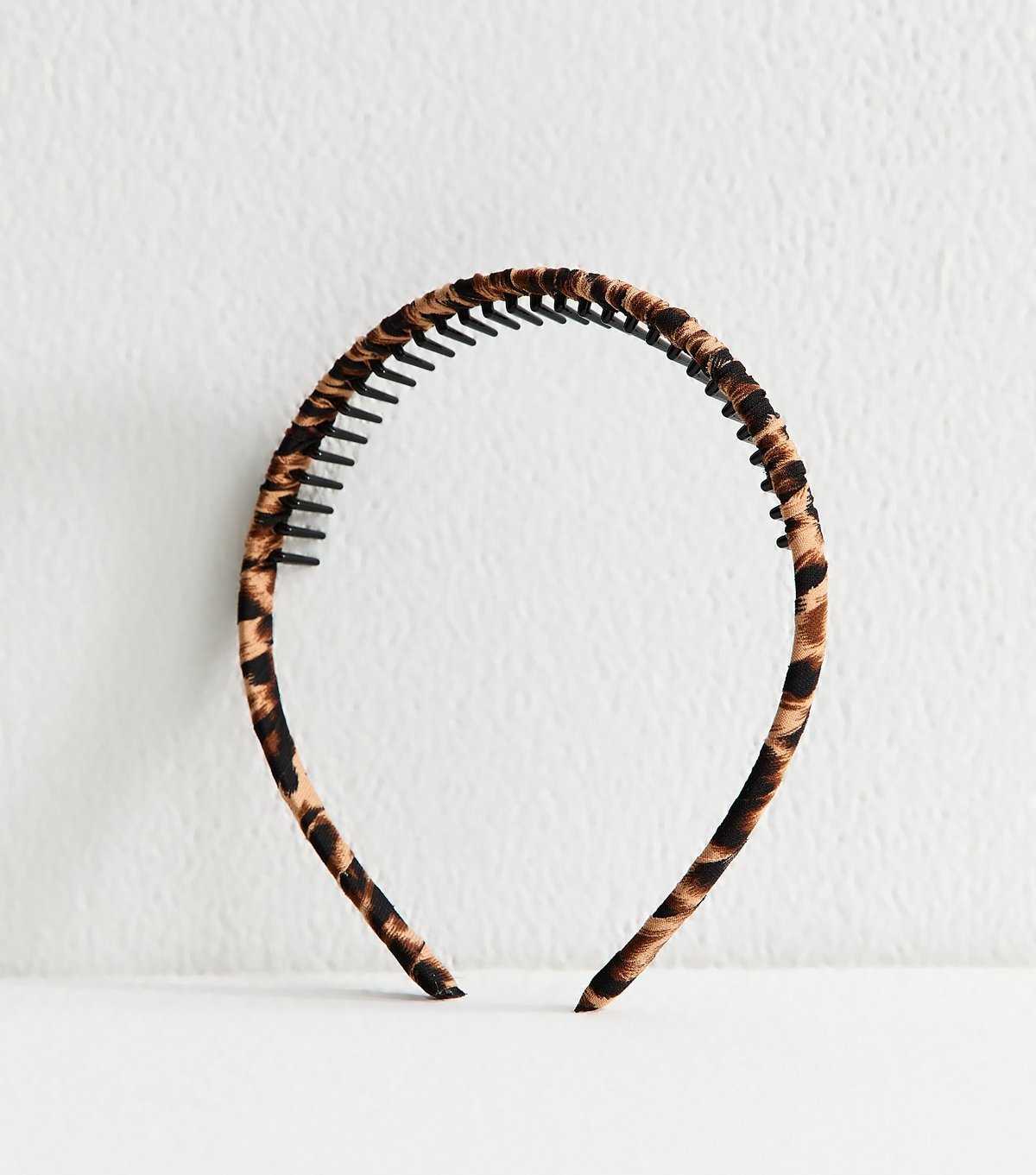New Look Brown Leopard Print Grippy Headband New Look - 2