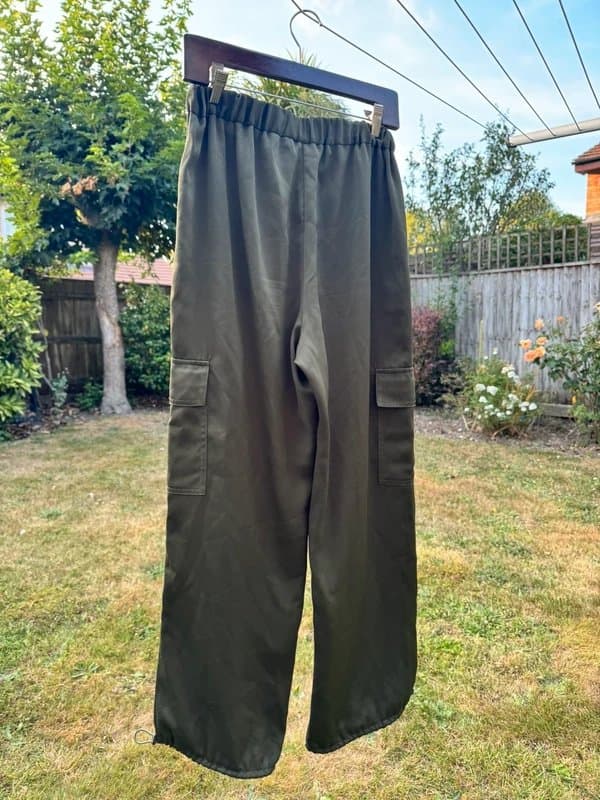 ASOS Women’s khaki cargo pants UK10
