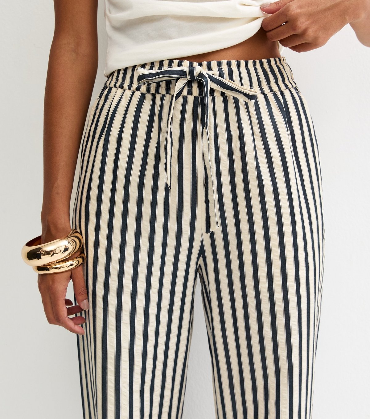 New Look Women's Blue Striped Seersucker Wide Leg Trousers New Look - 2