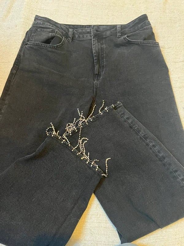 ASOS ASOS diamond bottom black jeans