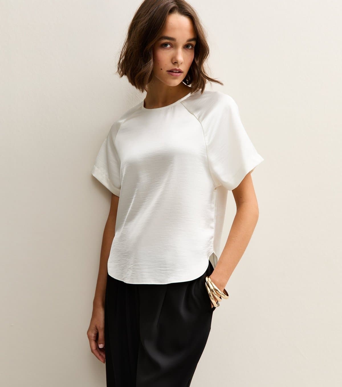 New Look New Look Off White Satin Short Raglan Sleeve Top