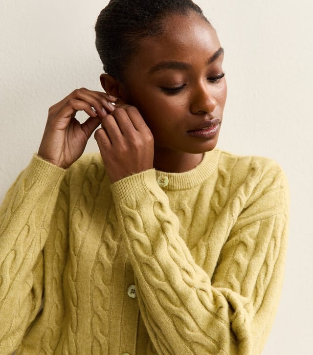 New Look Women's Green Cable Knit Cardigan New Look - 2