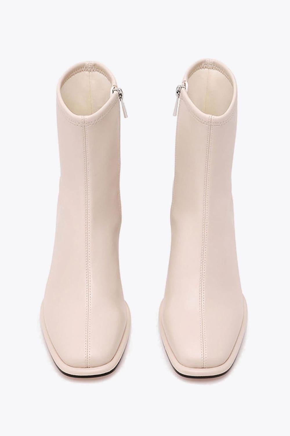Steve Madden STEVE MADDEN Women's 'Norene Boot Bone' Boots in Cream - 4