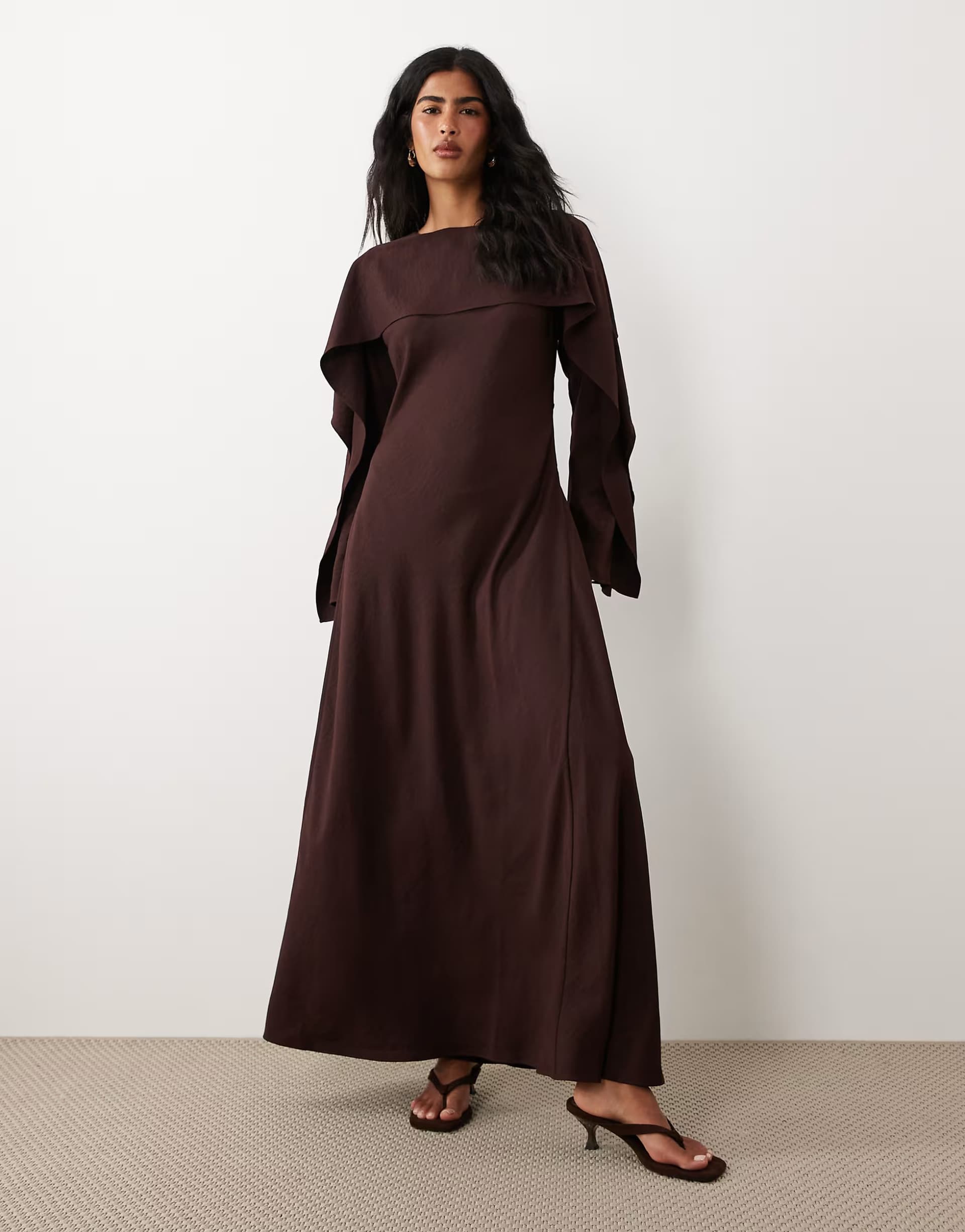 ASOS ASOS DESIGN maxi godets dress with cape in aubergine
