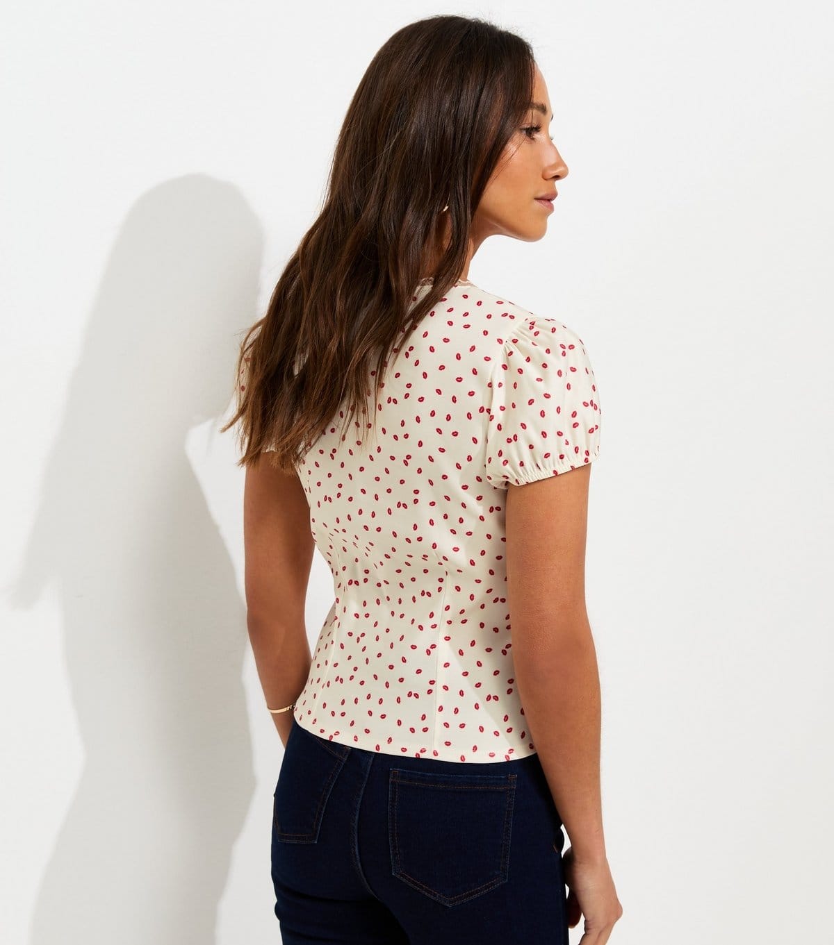 New Look Women's Cream Lips Print Lace Trim Milkmaid Top New Look - 4