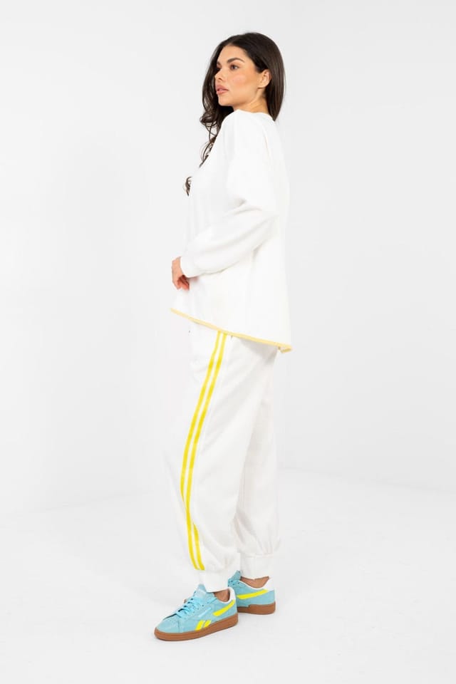 Love Lace Love Lace Women's Stylish Hoodie & Trousers Tracksuit Set in White - 2