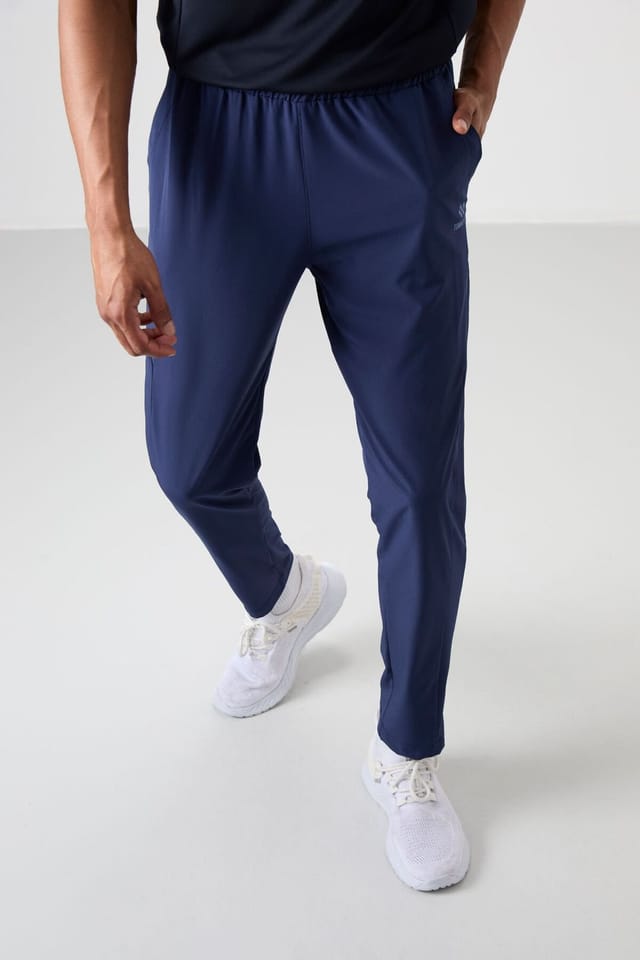 Tommy Life Tommy Life Men's Straight-leg Seamless Sweatpants in Navy - 2