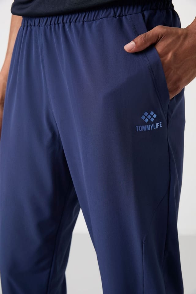 Tommy Life Tommy Life Men's Straight-leg Seamless Sweatpants in Navy - 3