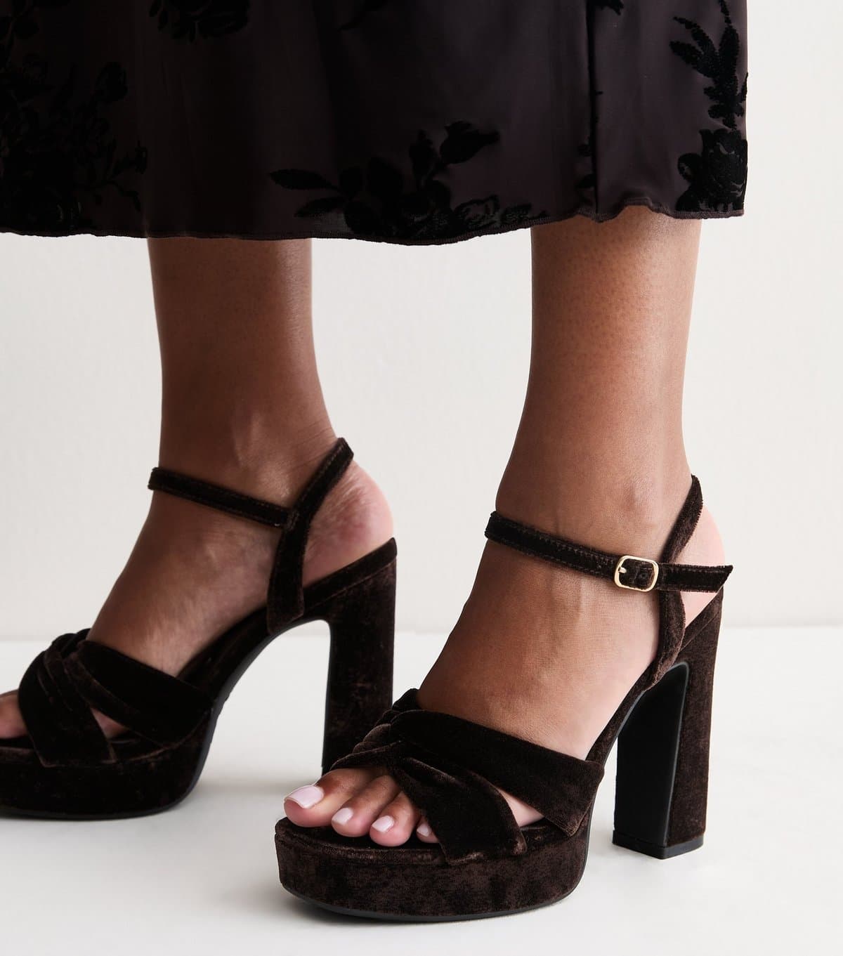 New Look Women's Dark Brown Velvet Knot Strap Platform Sandals Vegan New Look