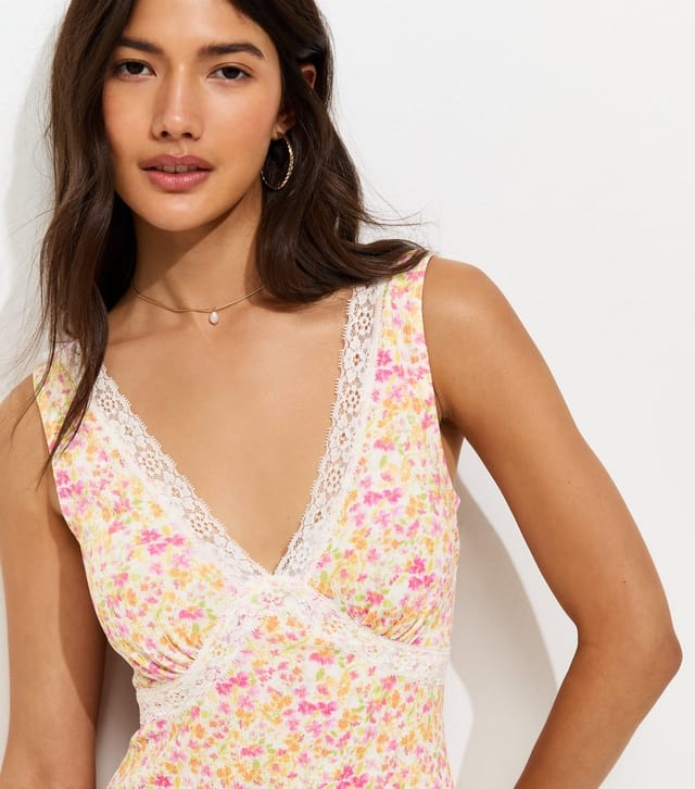 New Look Women's Pink Floral Print V-Neck Lace Trim Mini Dress New Look - 2