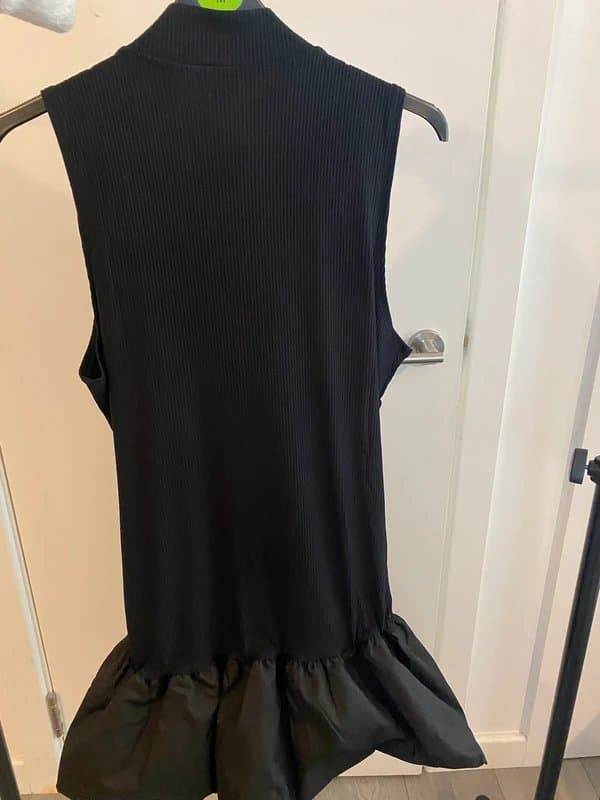 PrettyLittleThing Bubble hem dress black