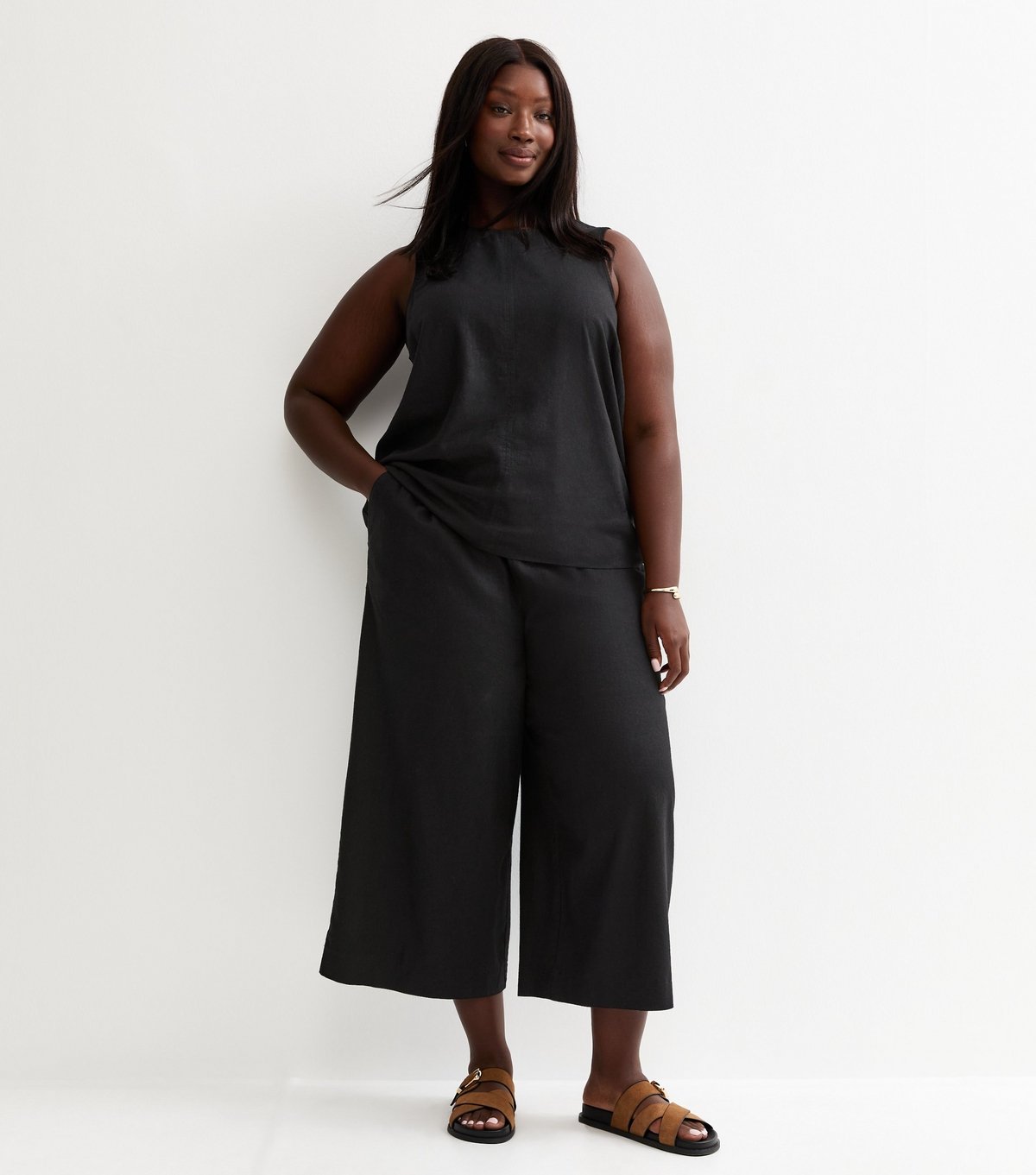 New Look Women's Plus Size Black Linen Blend Cropped Drawstring Trousers Curves New Look - 2