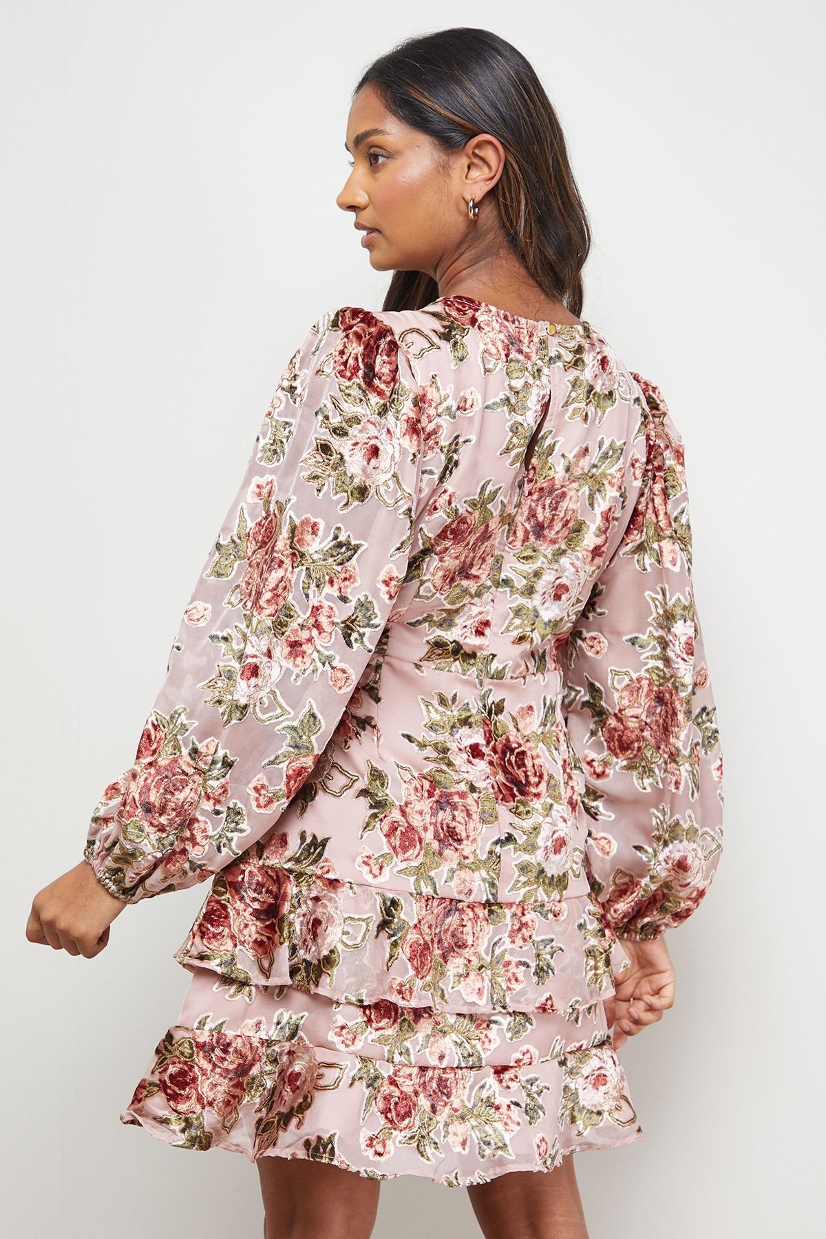 Oasis Oasis Women's Devore Tiered Puff Sleeve Mini Tea Dress in Rose - 3