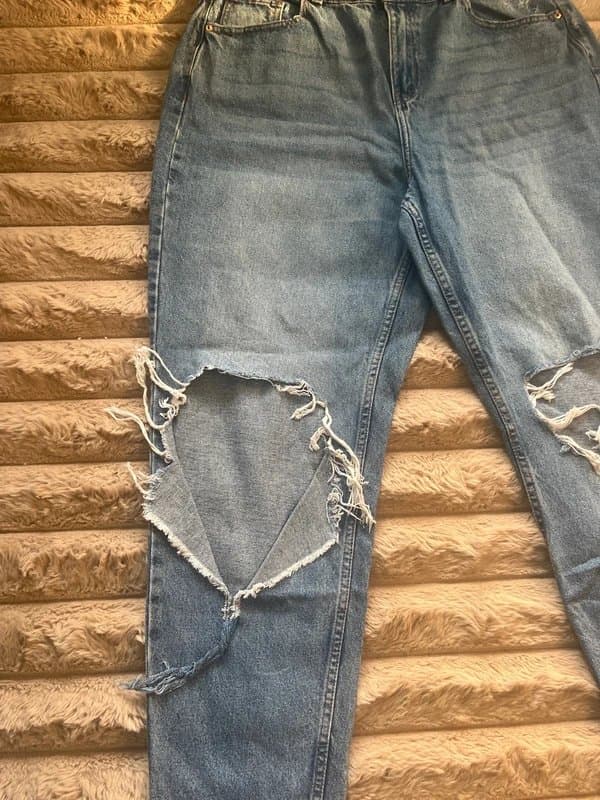 Primark Primark ripped knee jeans size 16